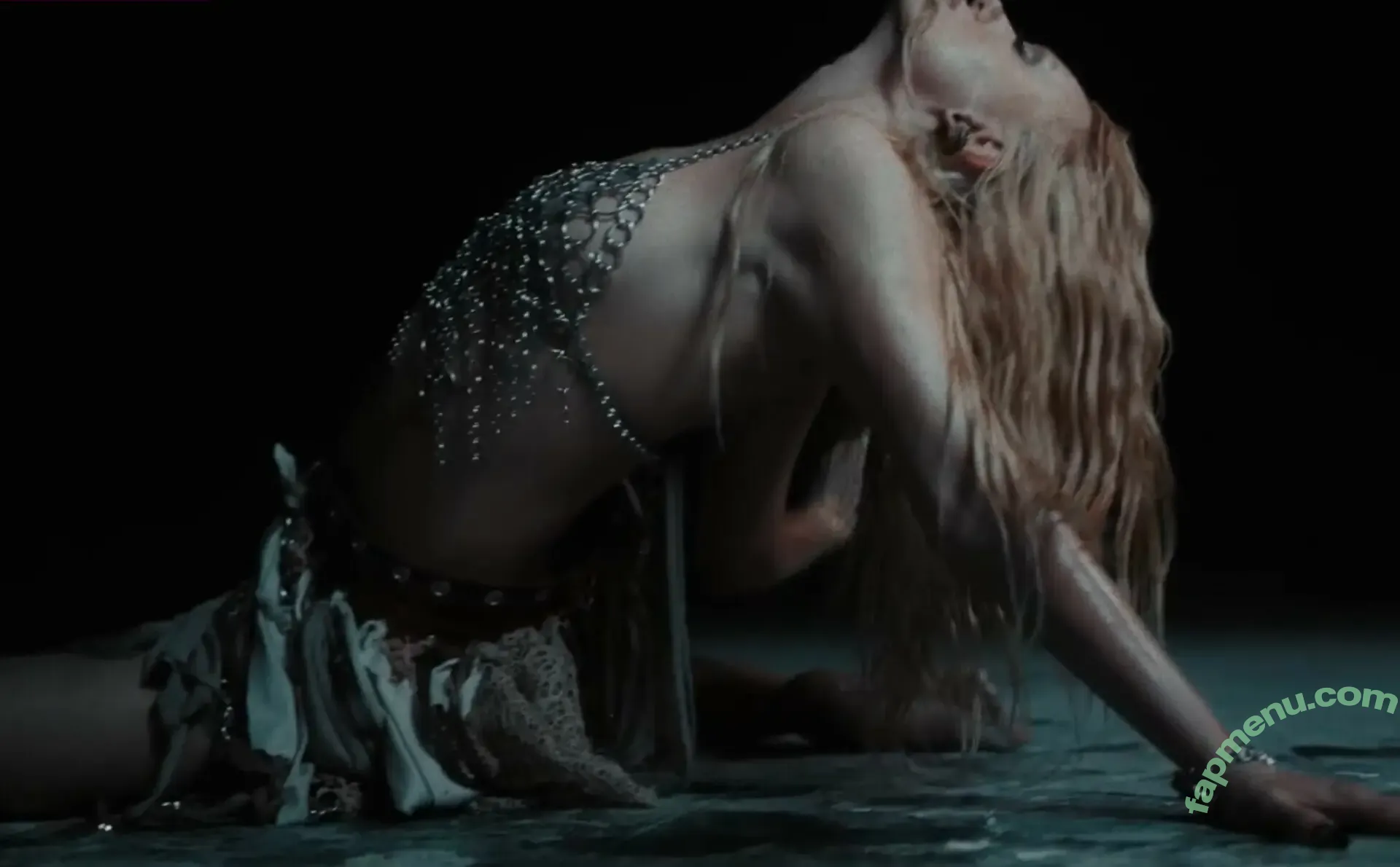 Alexandra Stan nude photo #2416 (alexandrastan)