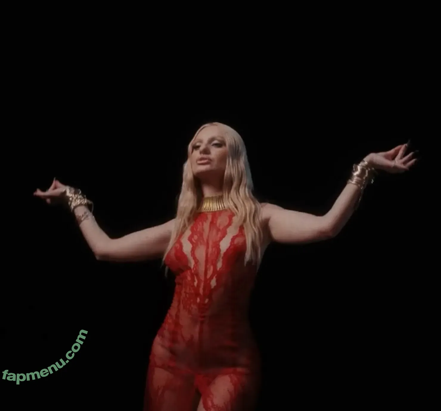 Alexandra Stan nude photo #2424 (alexandrastan)