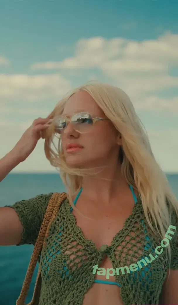 Alexandra Stan nude photo #2696 (alexandrastan)