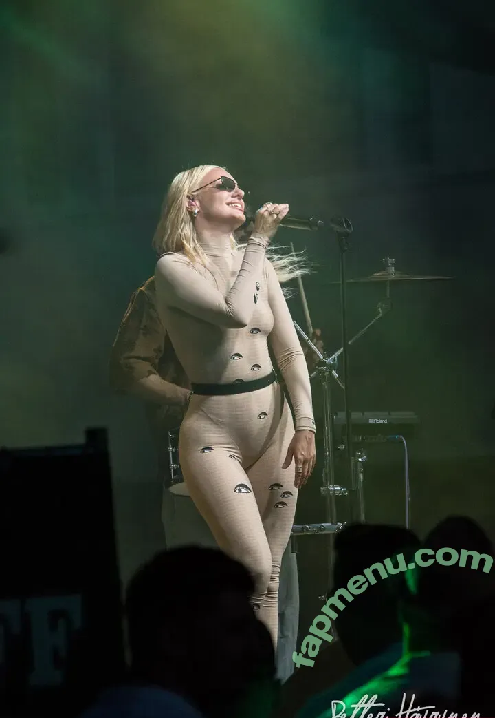 Alexandra Stan nude photo #2704 (alexandrastan)