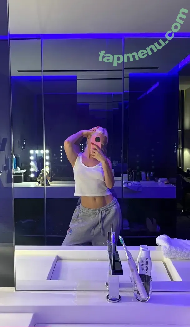 Alexandra Stan nude photo #2961 (alexandrastan)