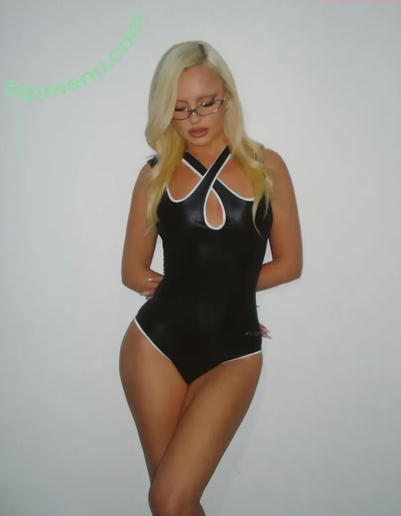 Alexandra Stan nude photo #2965 (alexandrastan)