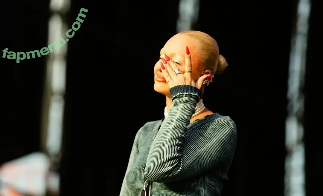 Alexandra Stan nude photo #2981 (alexandrastan)