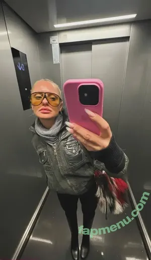 Alexandra Stan / alexandrastan nude photo #3053