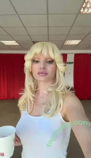 Alexandra Stan / alexandrastan nude photo #3068