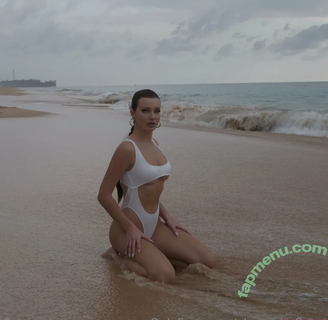 alexandraflowe nude photo #0008 (alexandraflowe)