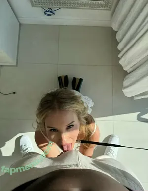 alexandraqostv / alexandra.qntz nude photo #0001