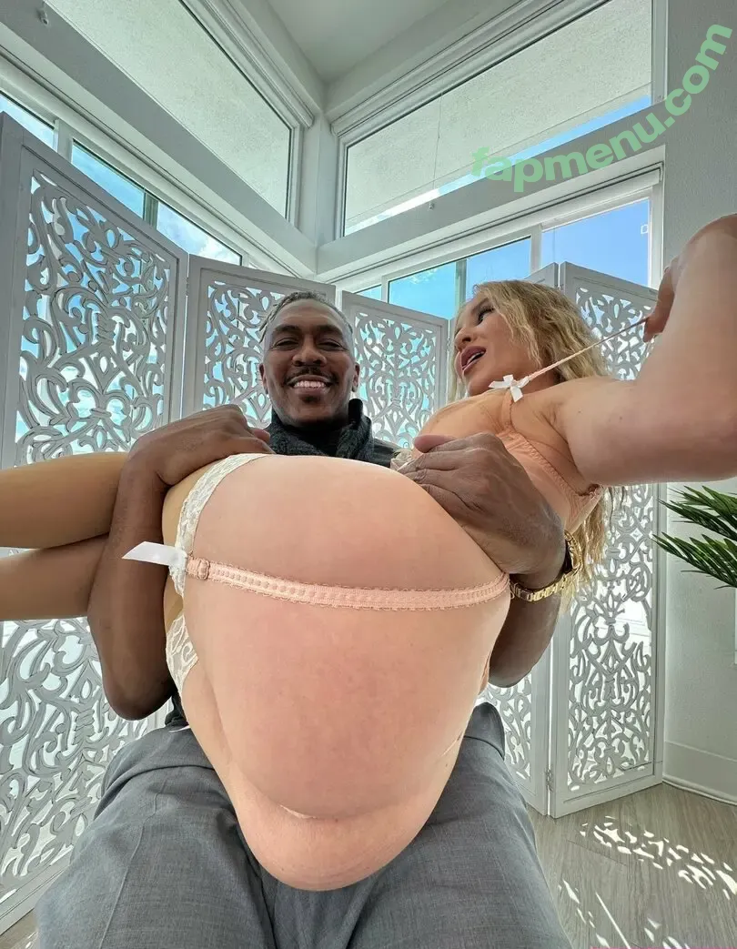 alexandraqostv nude photo #0003 (alexandra.qntz)