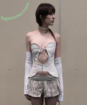 Alexandria Brady / Julie | eerilyrealistic / eerilyrealistic nude photo #0077