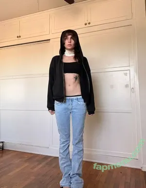 Alexandria Brady / Julie | eerilyrealistic / eerilyrealistic nude photo #0090