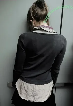 Alexandria Brady / Julie | eerilyrealistic / eerilyrealistic nude photo #0115