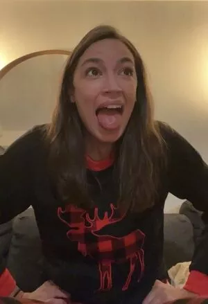 Alexandria Ocasio-Cortez / AOC nude photo #0014