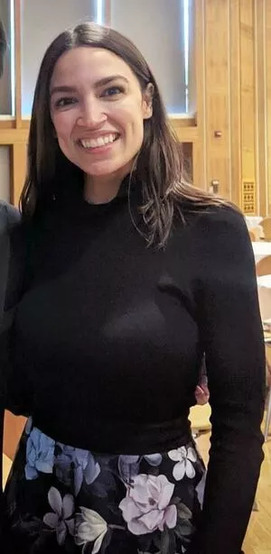Alexandria Ocasio-Cortez / AOC nude photo #0087