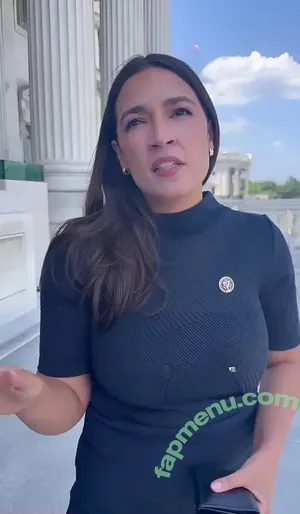Alexandria Ocasio-Cortez / AOC / Alexandria Ocasio Cortez nude photo #0342