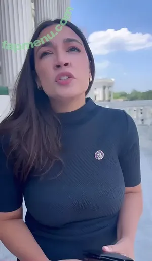 Alexandria Ocasio-Cortez / AOC / Alexandria Ocasio Cortez nude photo #0345