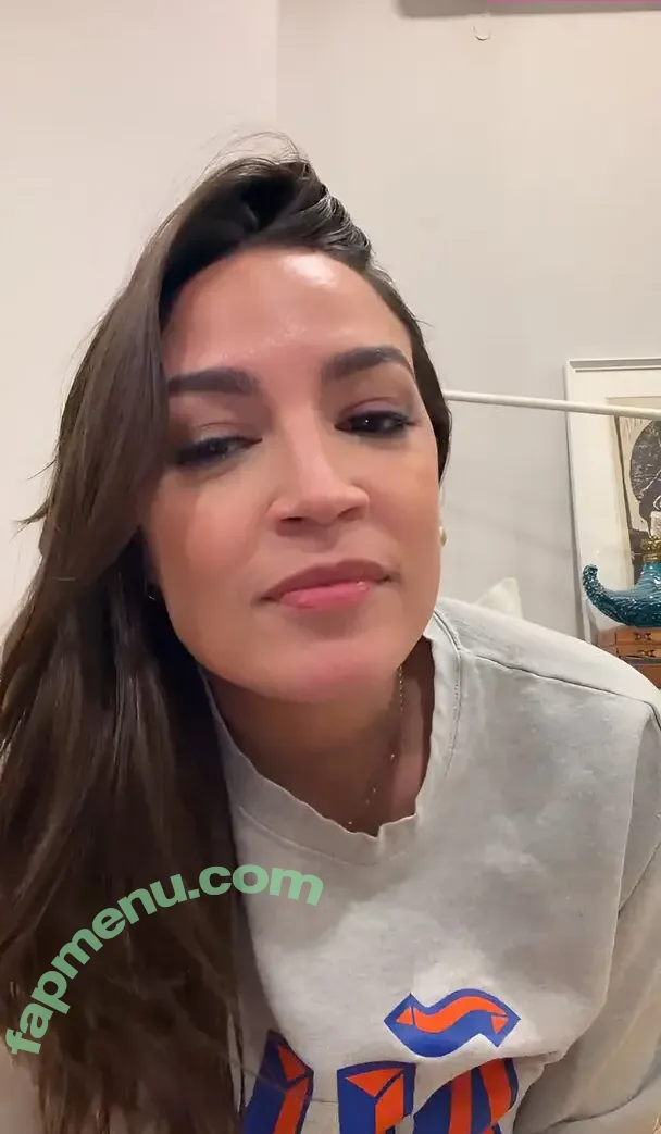 Alexandria Ocasio-Cortez nude photo #0385 (AOC / Alexandria Ocasio Cortez)