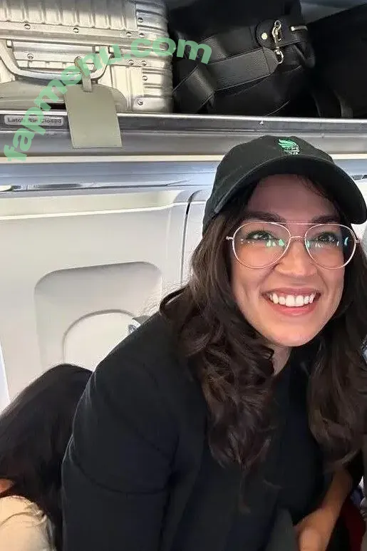 Alexandria Ocasio-Cortez nude photo #0387 (AOC / Alexandria Ocasio Cortez)