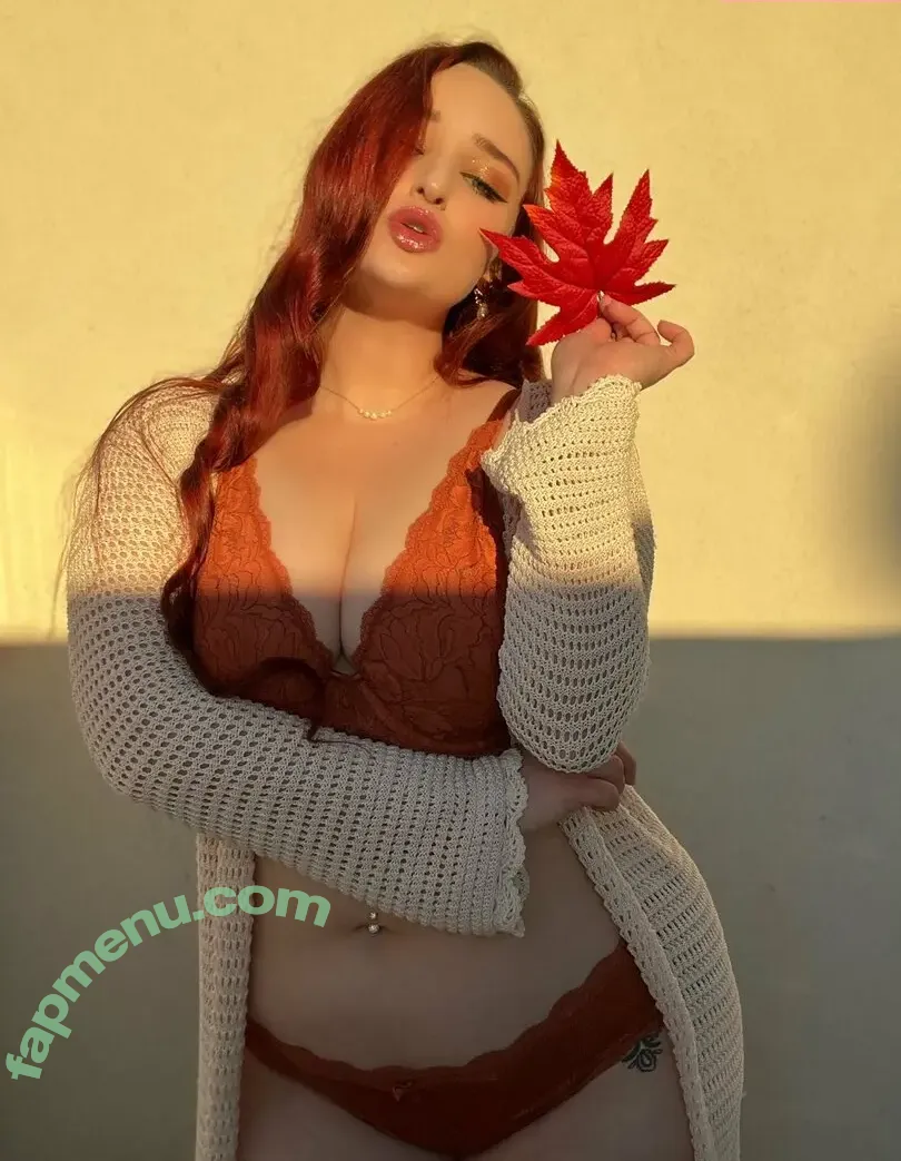 Alexandria The Red nude photo #2322 (Alexandriathered / alexandriathred)