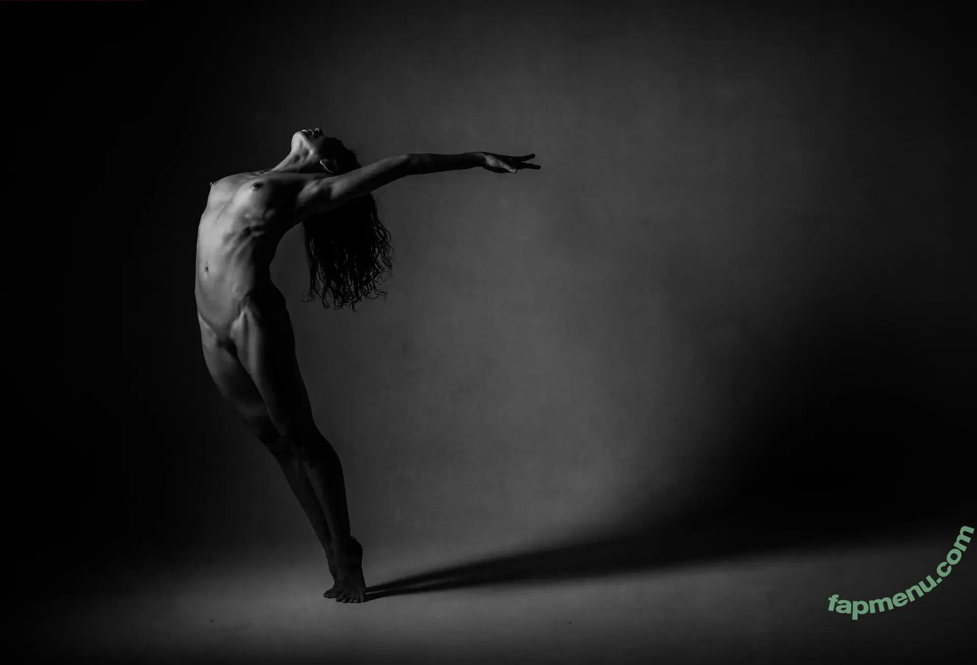 alexballetina nude photo #0025 (alexballetina)