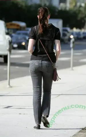 Alexis Bledel / alexisbledelofficial nude photo #0084