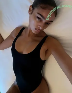 Alexis Carrington / Lexcarringtonn / carringtondurham / sexilexisexi nude photo #0089