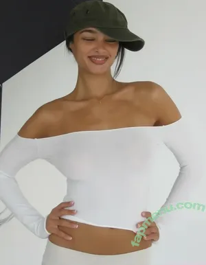 Alexis Carrington / Lexcarringtonn / carringtondurham / sexilexisexi nude photo #0130