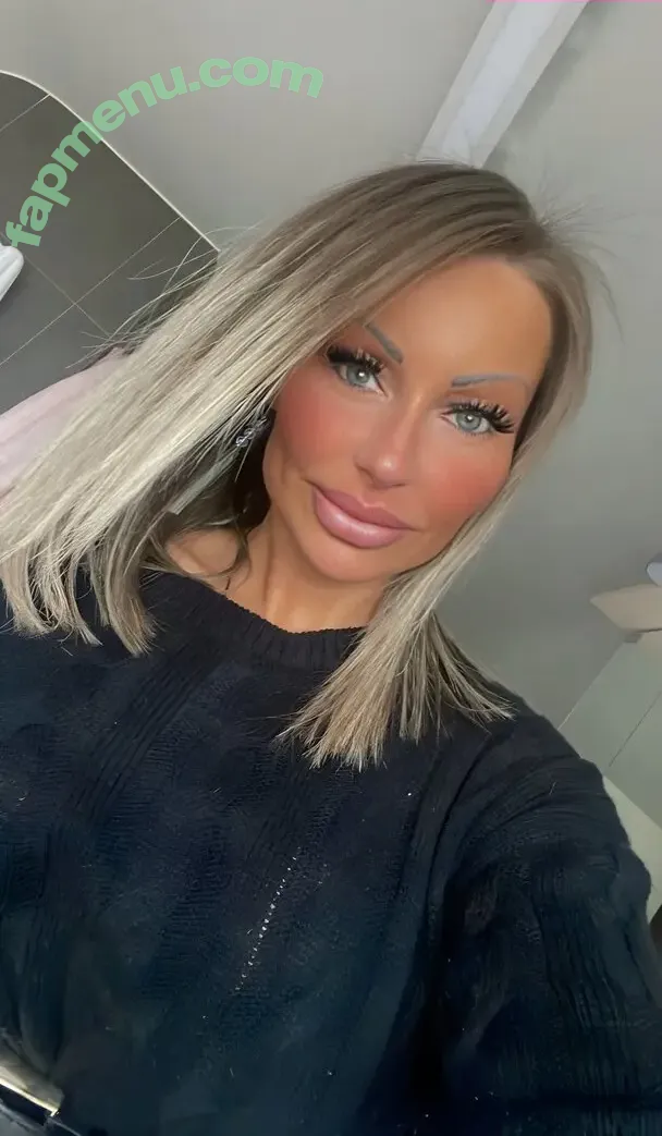 Alexis Diamanti nude photo #0004 (Alexis Diamanti)