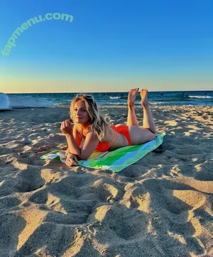 Alexis Janiak / alexisjaniak nude photo #0007