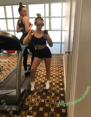 Alexis Monroe / AlexisxMonroe22 / alexismonroe.co / alexismonroexx nude photo #0338