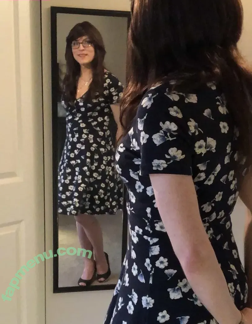 Alexis Night nude photo #0003 (alexis2night)