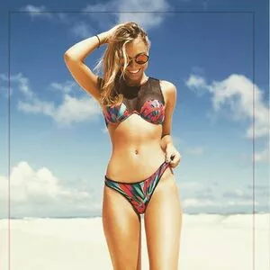 Alexis Ren / alexisren / alexisreng / alexisrenofficial / alexxissren nude photo #0849