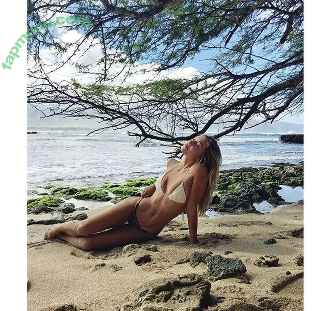 Alexis Ren nude photo #0766 (alexisren / alexisreng / alexisrenofficial / alexxissren)