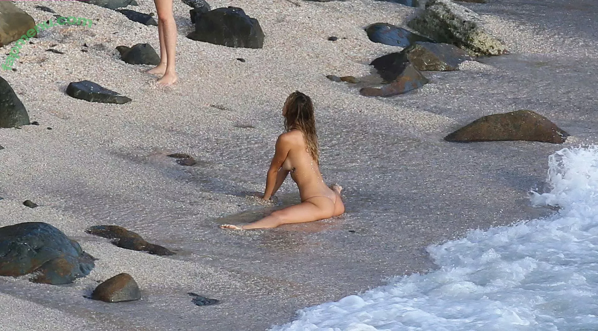 Alexis Ren nude photo #0801 (alexisren / alexisreng / alexisrenofficial / alexxissren)