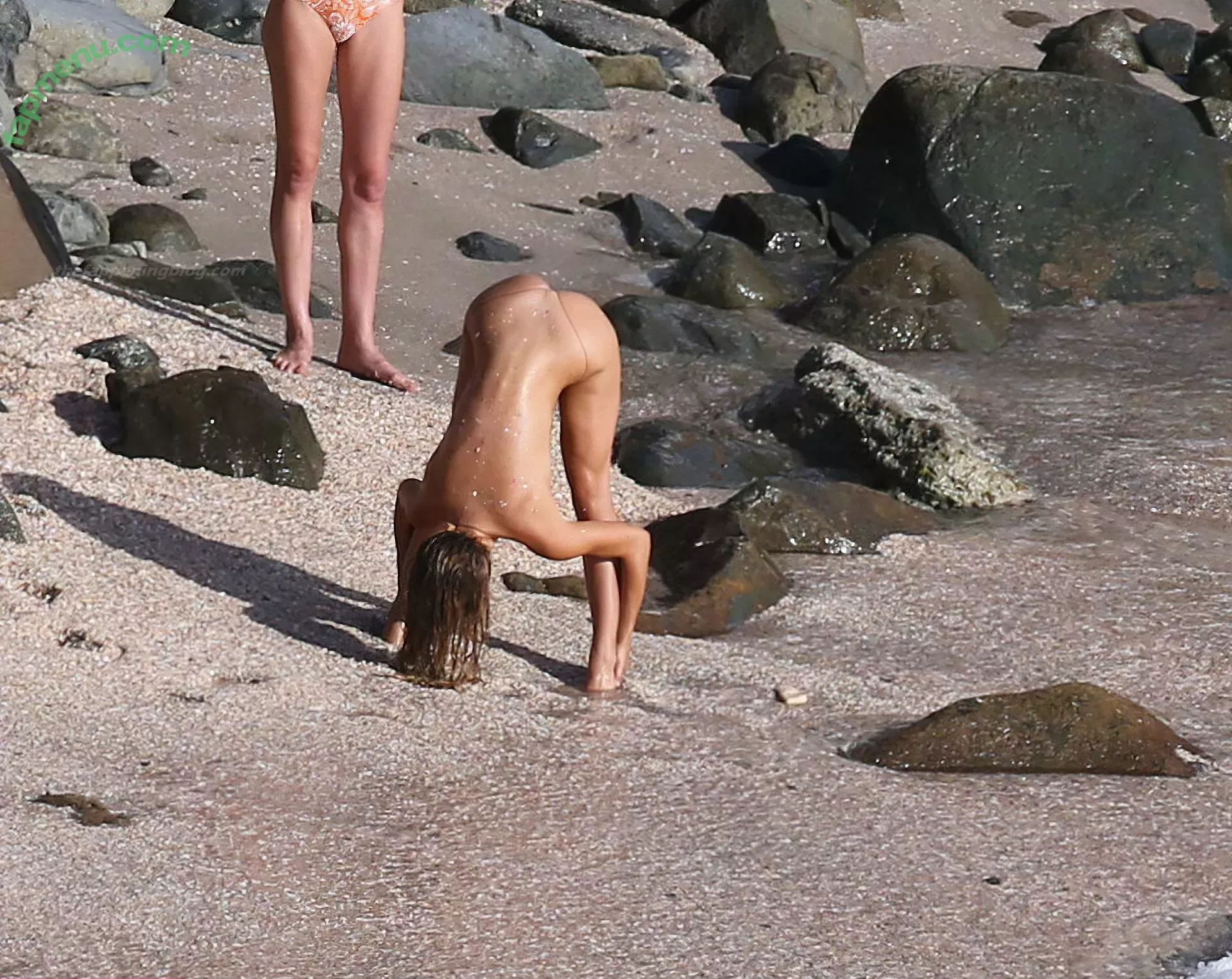 Alexis Ren nude photo #0810 (alexisren / alexisreng / alexisrenofficial / alexxissren)