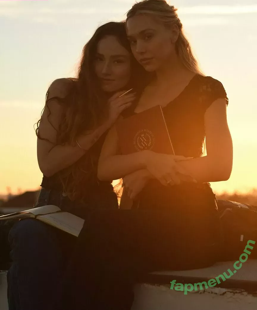 Alexis Ren nude photo #0879 (alexisren / alexisreng / alexisrenofficial / alexxissren)