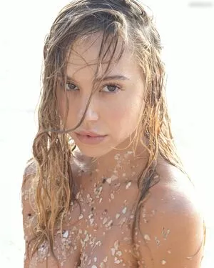 Alexis Ren / alexisren / alexisreng / alexisrenofficial / alexxissren nude photo #1094