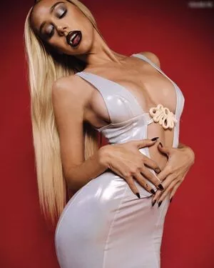 Alexis Ren / alexisren / alexisreng / alexisrenofficial / alexxissren nude photo #1177