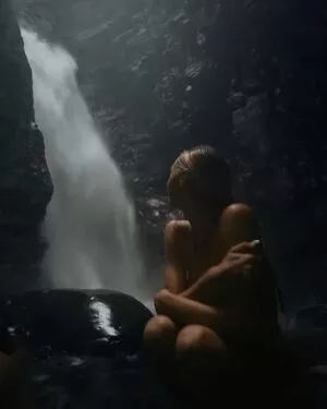 Alexis Ren / alexisren / alexisreng / alexisrenofficial / alexxissren nude photo #1194