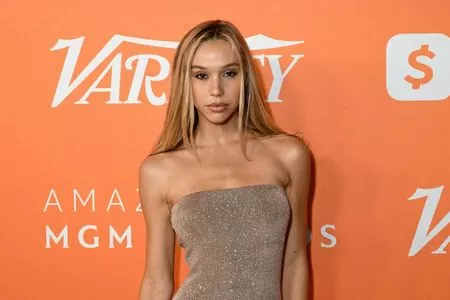 Alexis Ren / alexisren / alexisreng / alexxissren nude photo #1418