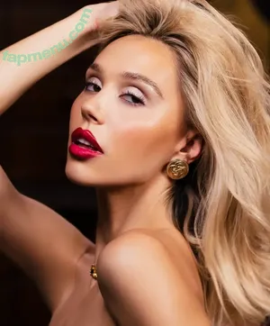 Alexis Ren / alexisren / alexisreng / alexxissren nude photo #1919