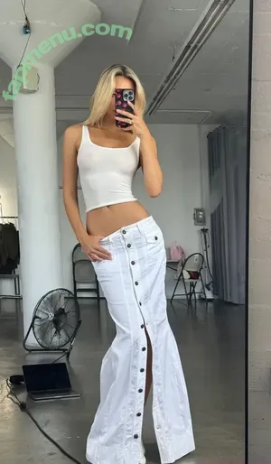 Alexis Ren / alexisren / alexisreng / alexxissren nude photo #1934