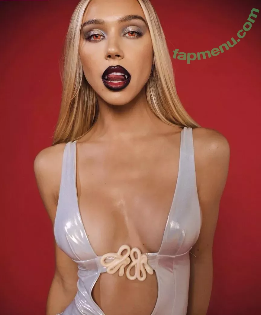 Alexis Ren nude photo #1178 (alexisren / alexisreng / alexisrenofficial / alexxissren)