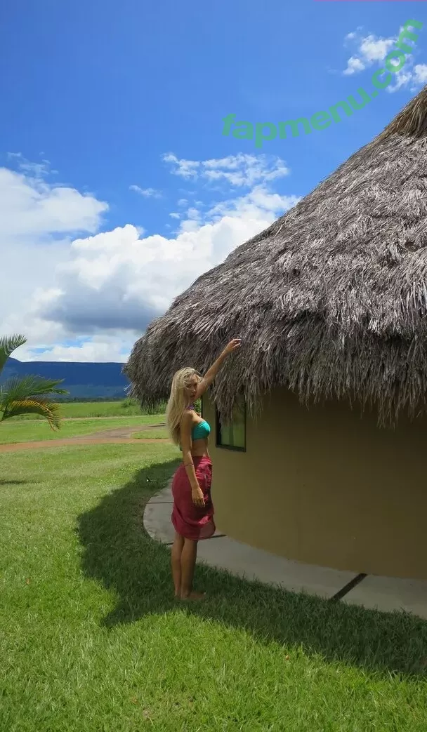 Alexis Ren nude photo #1198 (alexisren / alexisreng / alexisrenofficial / alexxissren)