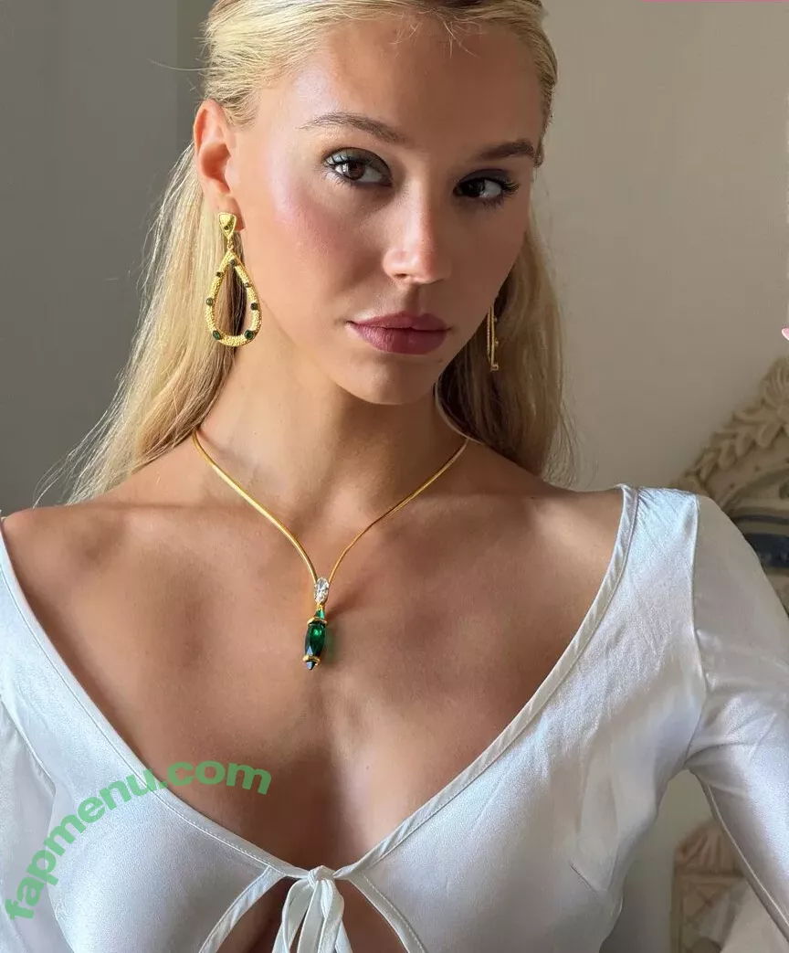 Alexis Ren nude photo #1240 (alexisren / alexisreng / alexisrenofficial / alexxissren)