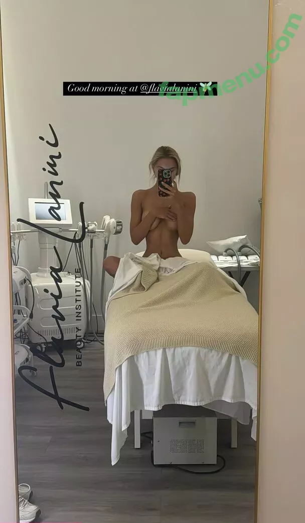 Alexis Ren nude photo #1662 (alexisren / alexisreng / alexxissren)