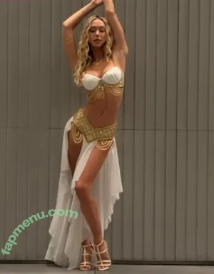 Alexis Ren / alexisren / alexisreng / alexxissren nude photo #2243