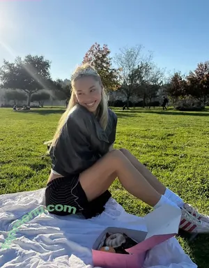 Alexis Ren / alexisren / alexisreng / alexisrenofficial / alexxissren nude photo #2332