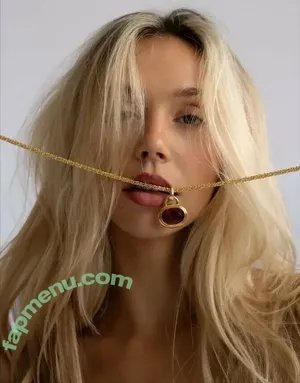 Alexis Ren / alexisren / alexisreng / alexisrenofficial / alexxissren nude photo #2361