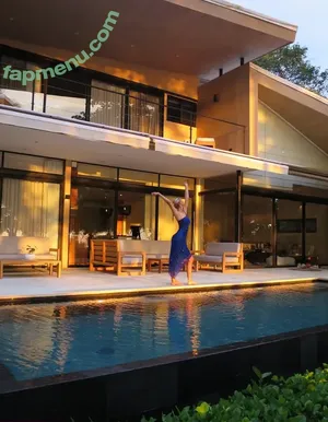 Alexis Ren / alexisren / alexisreng / alexisrenofficial / alexxissren nude photo #2457