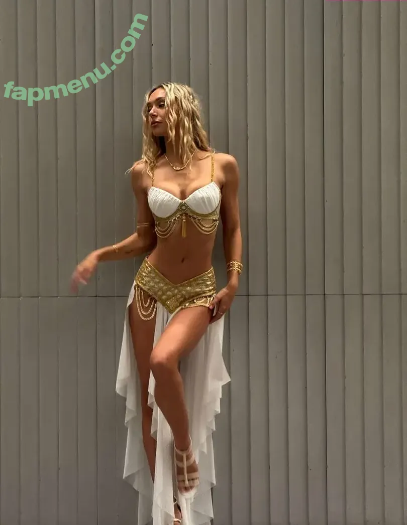 Alexis Ren nude photo #2290 (alexisren / alexisreng / alexisrenofficial / alexxissren)